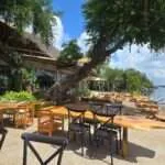 קנצ'אנבורי - מסעדה על הנהר