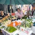 בנגקוק - שער הנדנדה ושוק הבוקר (7)