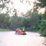 נאקון נאיוק - רפטינג על הנהר (2)